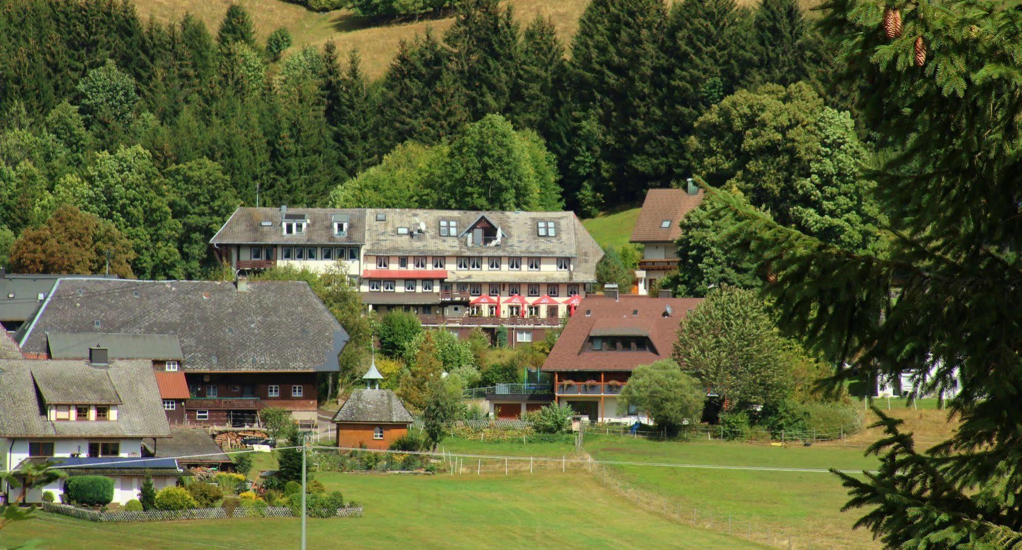 Hotel Landgasthof Adler Altenrond Exterior foto